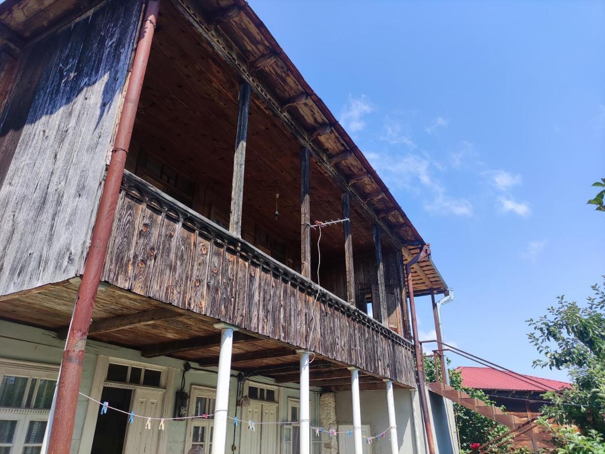 Racha Chogovadze'S Guest House Ambrolaouri Extérieur photo